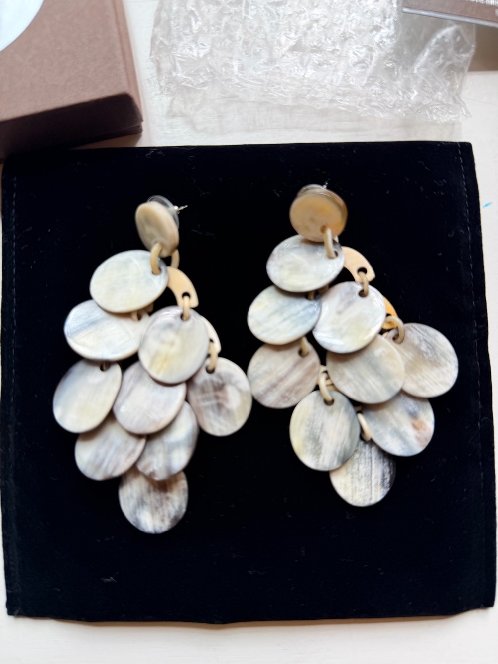 Double D Ranch Bone Chandelier Earrings NIB - Picture 3 of 13